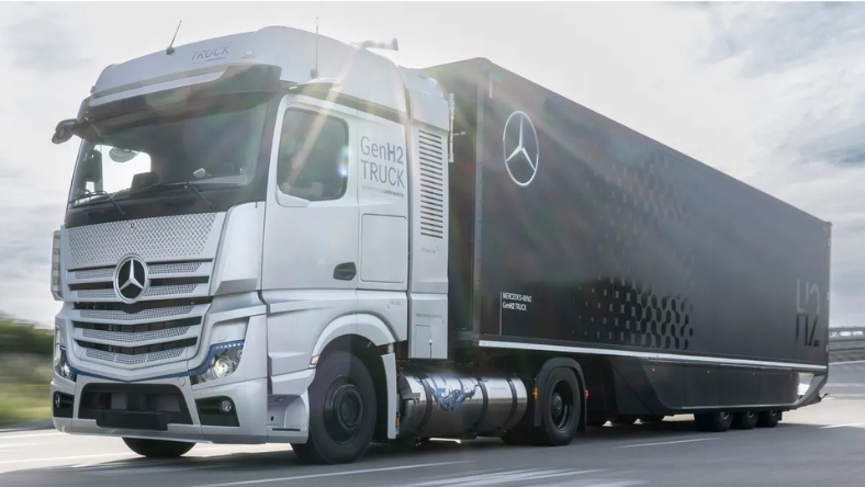 Mercedes-Benz GenH2 hydrogen truck driving on highway
